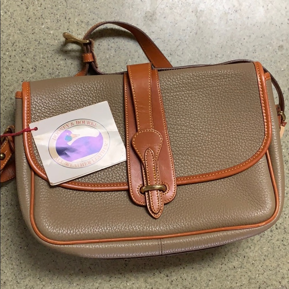 VWT Vintage Dooney & Bourke Purse